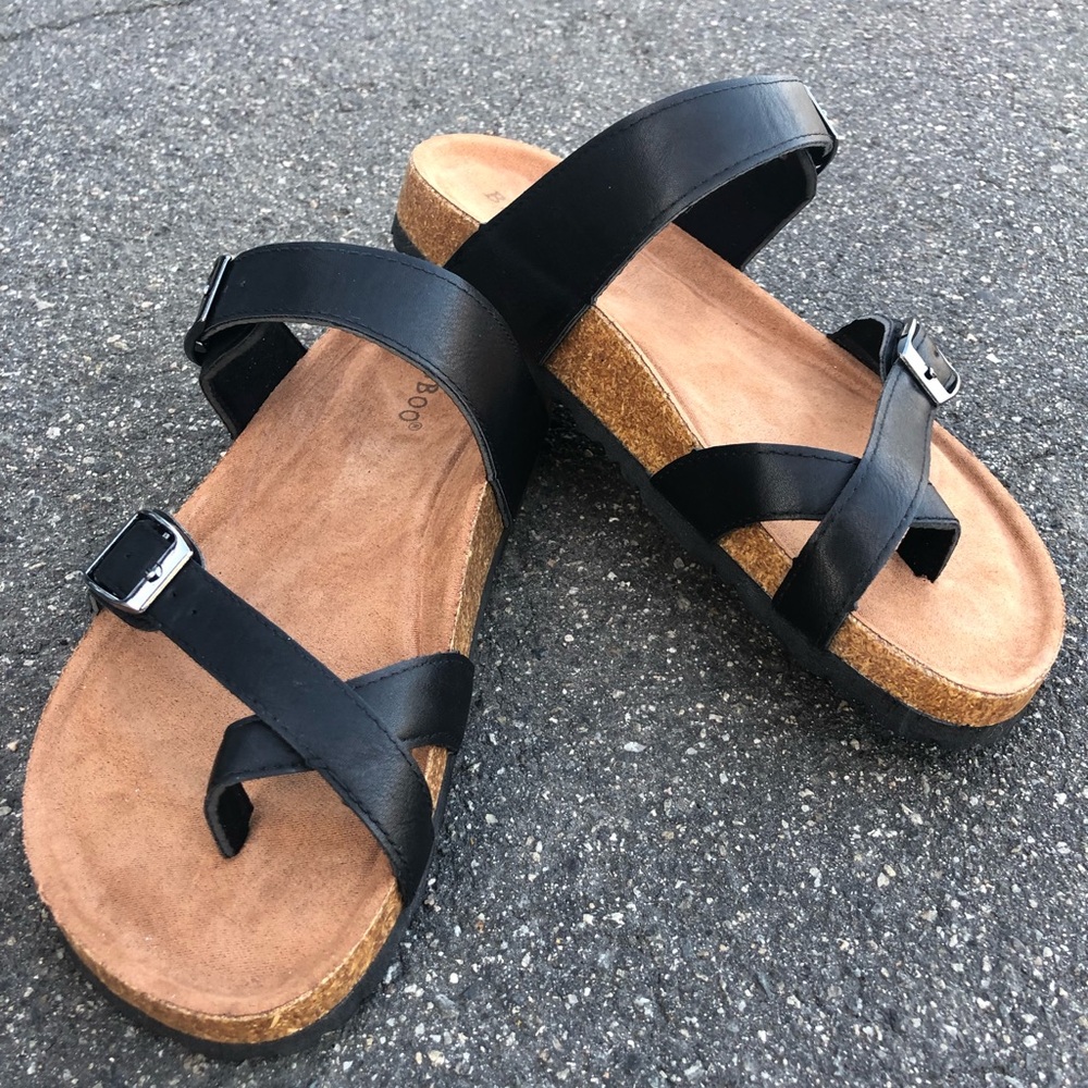 Black Slip on Slides - Picture 4 of 6